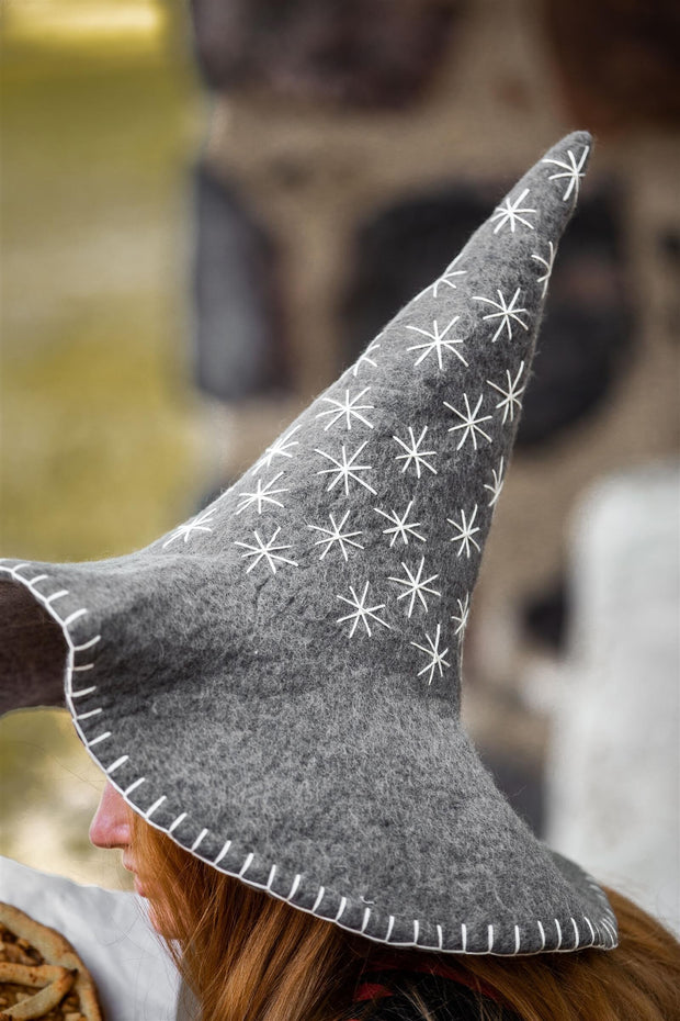 Noitahattu Star, harmaa tai ruskea