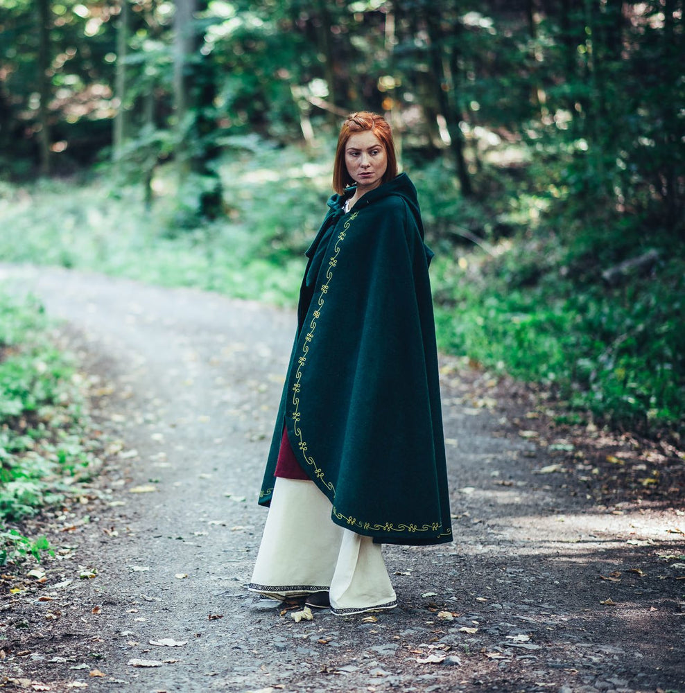 Viitta Asidis, käsin koristeltu villaa